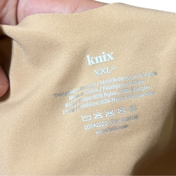 Knix Nude Luxe Lift V Neck Wireless Bra Tank - Picture 5 of 9